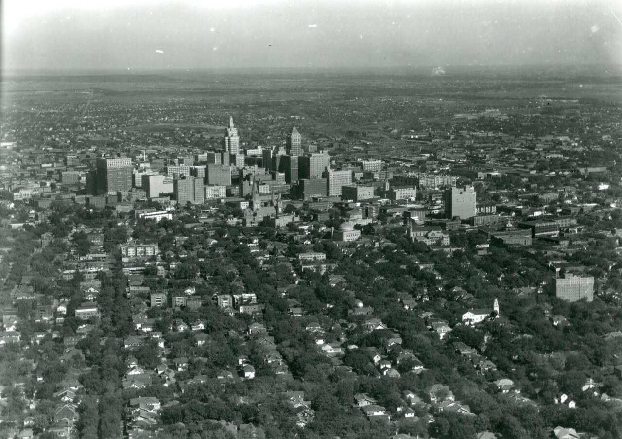 aerial view of Tulsa, 1938.jpg