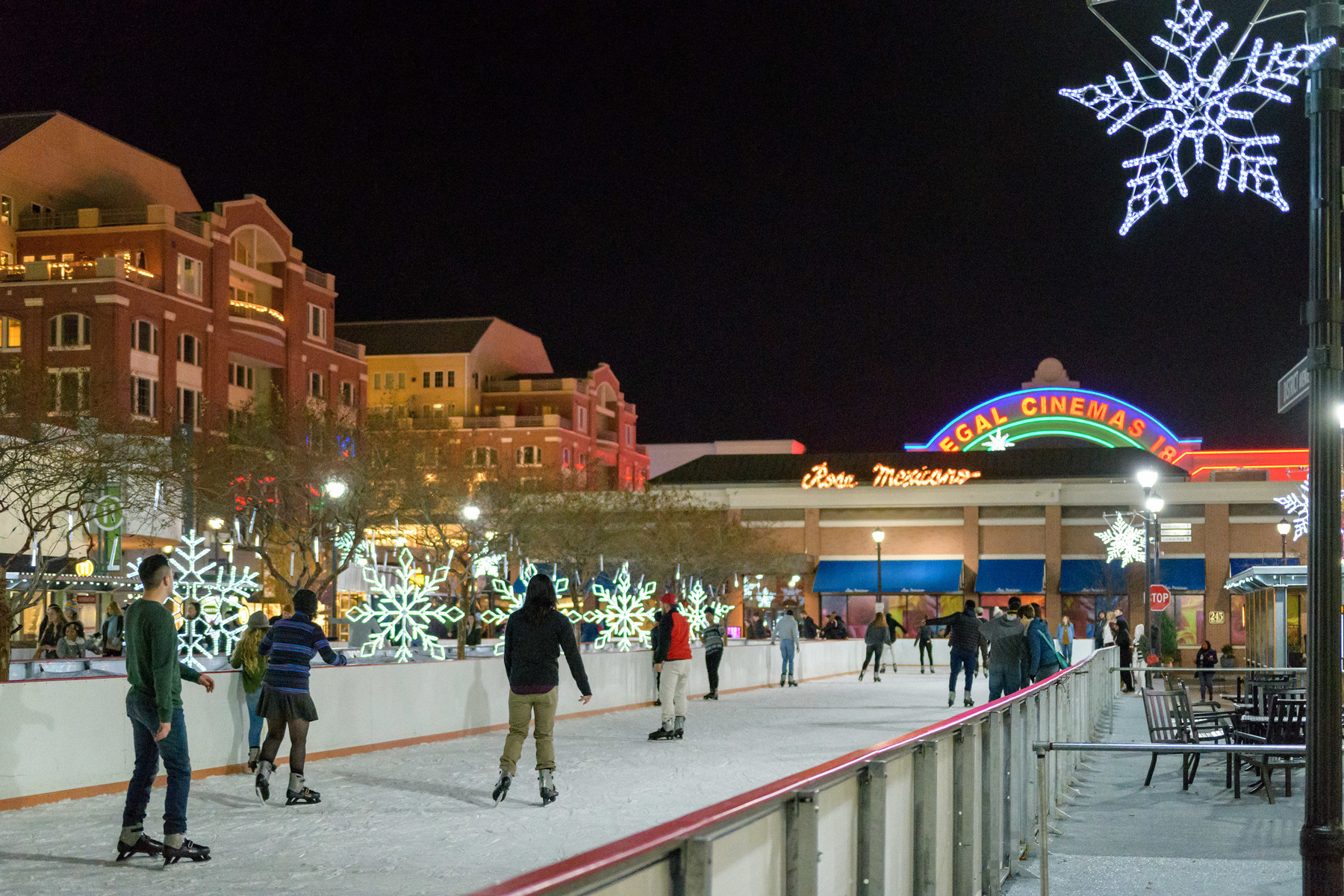 Free Photos with Santa on Black Friday at Atlantic Station